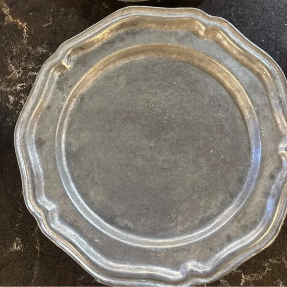 Set Of 4 Bread Plates Crown Castle Ltd USA Queen Anne Design 6 1/4” - Picture 8 of 13